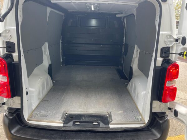 Citroen Jumpy 1.5 BlueHDi 102 S&S Furgone M Club - immagine 9