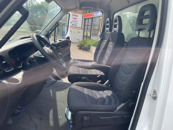 Iveco Daily 35S14 CARROATTREZZI SCARRABILE - immagine 9