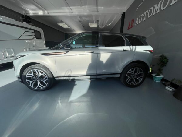 Land Rover Range Rover Evoque 2.0d R-Dynamic First Edition awd 180cv auto - immagine 4