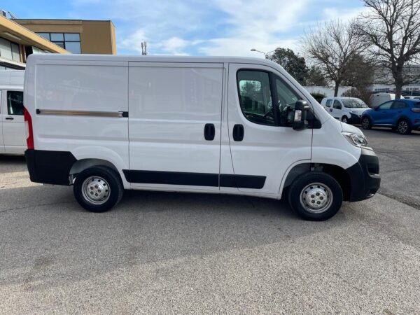 Citroen Jumper 33-BlueHDin 2.2HDI 120CV S&S PC-TN Furgone - immagine 4