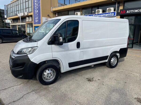 Citroen Jumper 33-BlueHDin 2.2HDI 120CV S&S PC-TN Furgone - immagine 3