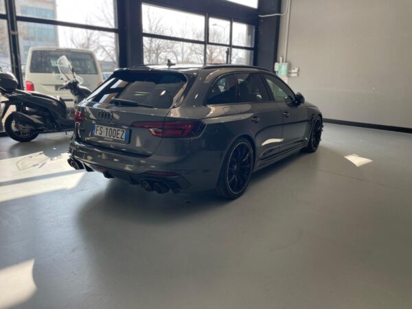 Audi RS4 -R ABT 1/50 ESEMPLARI PRODOTTI - immagine 5