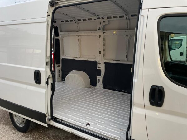 Opel Movano 2.2 BlueHDi 140CV L2H2 - immagine 9
