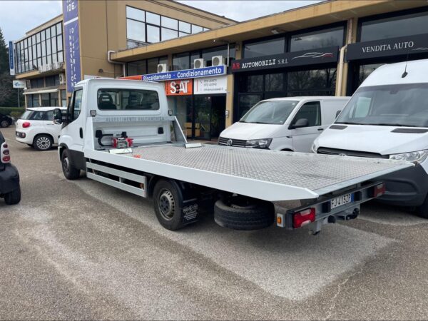 Iveco Daily 35S14 CARROATTREZZI SCARRABILE - immagine 3