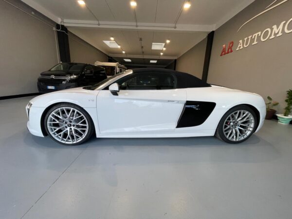 Audi R8 5.2 V10 RWD SPYDER OFF1/999 540CV - immagine 8