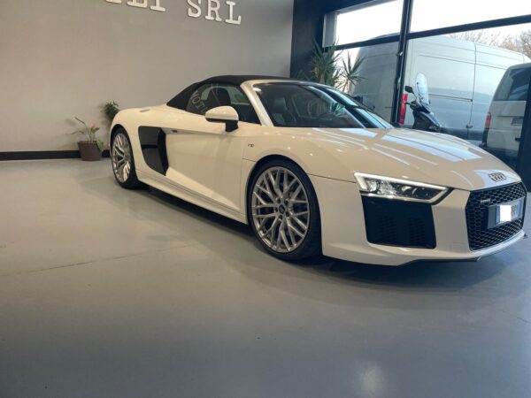 Audi R8 5.2 V10 RWD SPYDER OFF1/999 540CV - immagine 2
