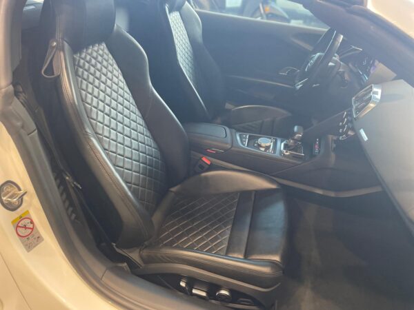 Audi R8 5.2 V10 RWD SPYDER OFF1/999 540CV - immagine 14