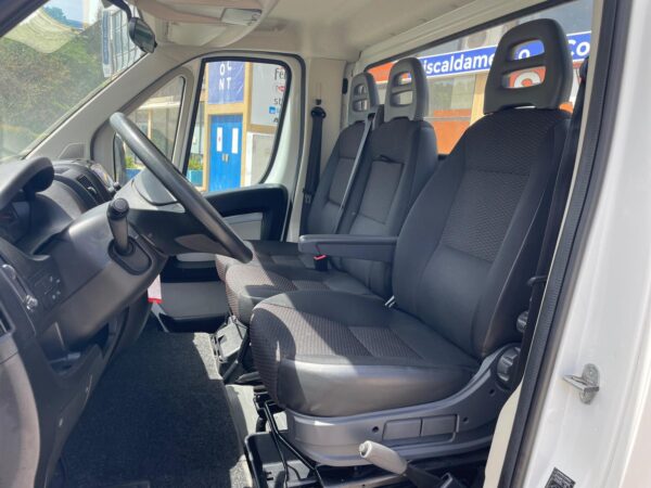 Peugeot Boxer 435 2.2 BlueHDi 140cv A TELAIO!!!!! - immagine 10