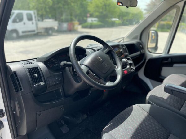 Peugeot Boxer 435 2.2 BlueHDi 140cv A TELAIO!!!!! - immagine 12