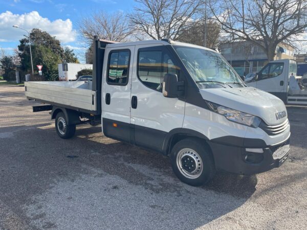 Iveco Daily 35S14 DOPPIA CABINA 7 POSTI
