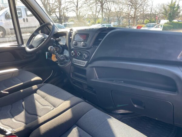 Iveco Daily 35S14 DOPPIA CABINA 7 POSTI - immagine 10