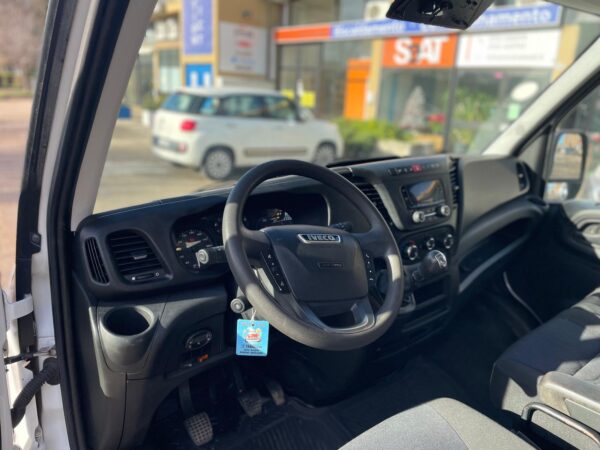 Iveco Daily 35S14 DOPPIA CABINA 7 POSTI - immagine 11