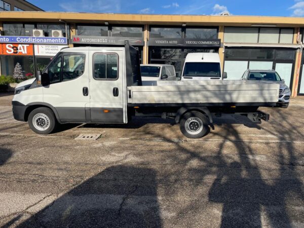 Iveco Daily 35S14 DOPPIA CABINA 7 POSTI - immagine 5