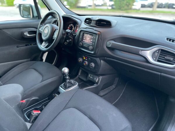 Jeep Renegade 1.6 mjt Night Eagle 120cv 2wd - immagine 14