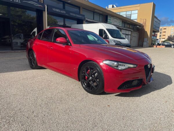 Alfa Romeo Giulia 2020 2.2 t Veloce Q4 210 cv auto - immagine 2