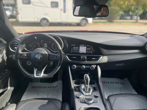 Alfa Romeo Giulia 2020 2.2 t Veloce Q4 210 cv auto - immagine 11