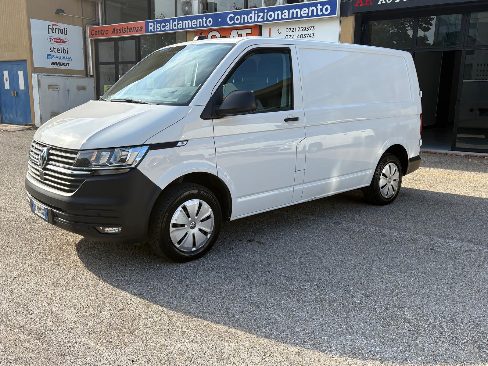 VOLKSWAGEN T6 TRASPORTER 2.0 TDI 150CV 4MOTION 4X4 - immagine 3